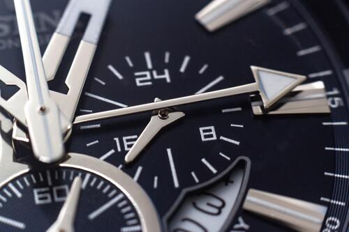 Discover the Timeless Elegance of Junghans Chronoscope Watches – A Must-Have for Every Collector!